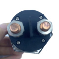 High voltage car battery isolation switch with knob